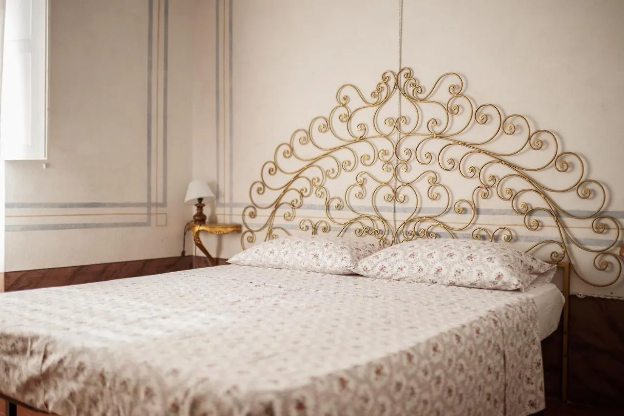 ファームステイ ラ・スペツィア Agriturismo Cerrolungoヴィラ イタリア