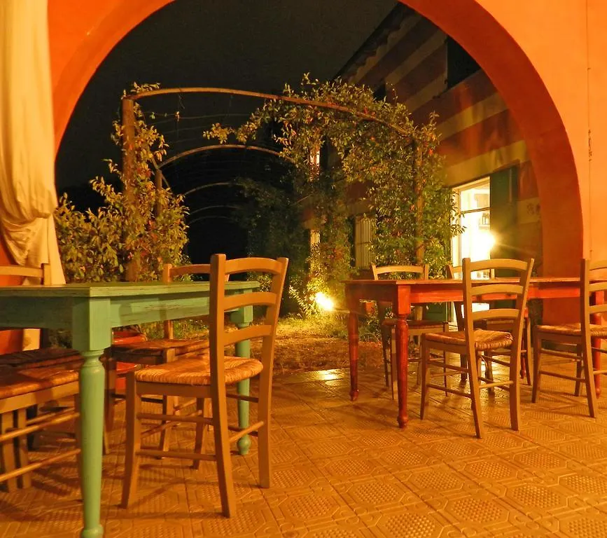 ファームステイ ラ・スペツィア Agriturismo Cerrolungoヴィラ イタリア